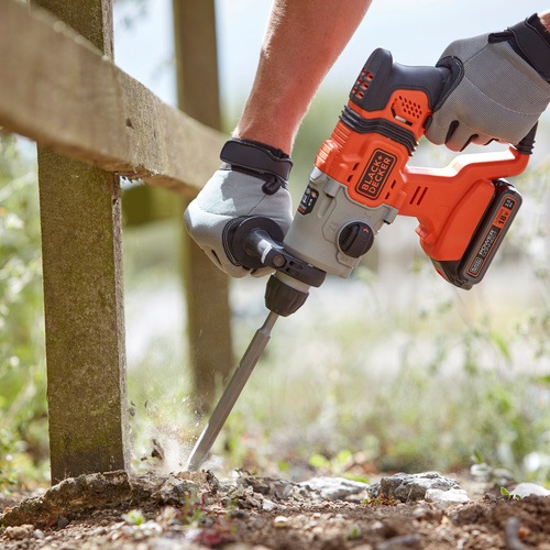 Black and Decker - 18 V akumultorov kombinovan kladivo 2x akumultor 25 Ah 16 J v kufru - BCD900E2K