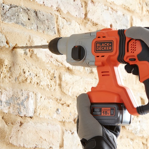 Black and Decker - 18 V akumultorov kombinovan kladivo SDSPlus 40Ah - BCD900M1K