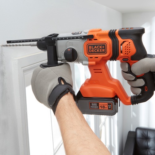Black and Decker - 18 V akumultorov kombinovan kladivo SDSPlus 40Ah - BCD900M1K