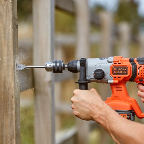 Black and Decker - 18 V akumultorov kombinovan kladivo SDSPlus 40Ah - BCD900M1K