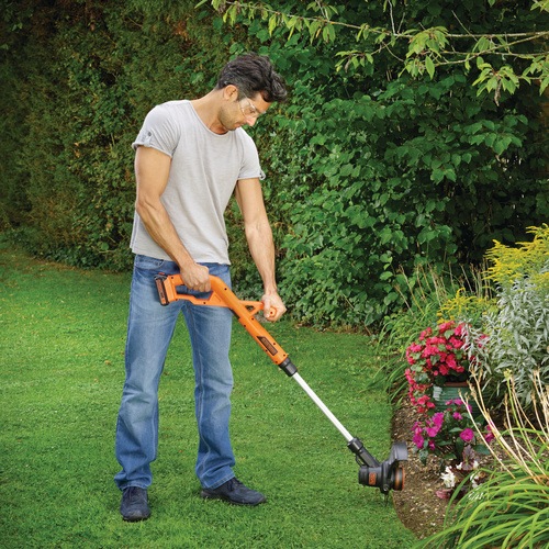 Black and Decker - BD 18V String trimmer - ST182320